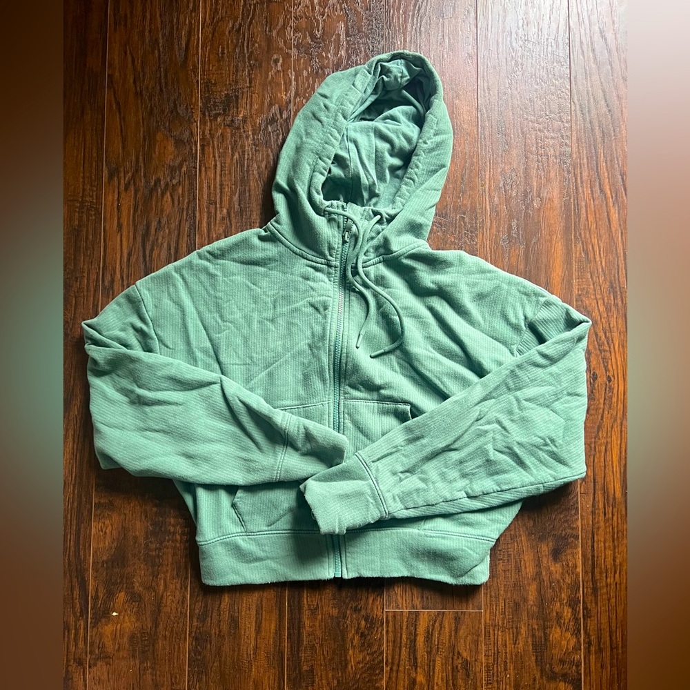 Cropped hoodie